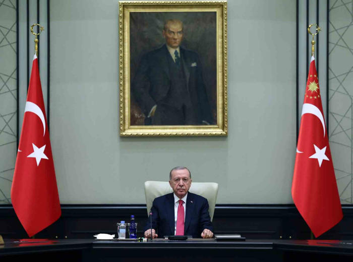 cumhurbaşkanlığı kabinesi, cumhurbaşkanı recep tayyip erdoğan başkanlığında beştepe’de toplandı.