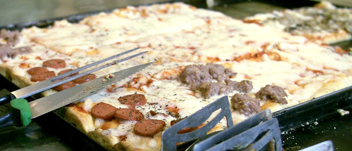 migliore pizza al taglio: c’è anche un panificio milanese. la classifica