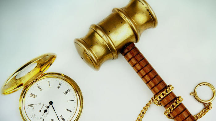 el reloj del siglo xix que estuvo a punto de venderse en una subasta hasta que se descubrió a quién pertenecía