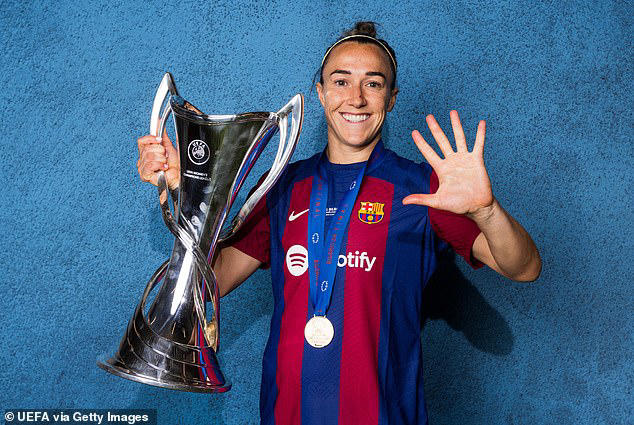 chelsea are 'set to snap up lucy bronze on a free transfer', as lionesses star and five-time champions league winner closes in on a return to england following two years at barcelona