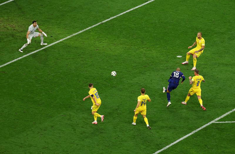 gols de gakpo e malen levam holanda às quartas de final da eurocopa