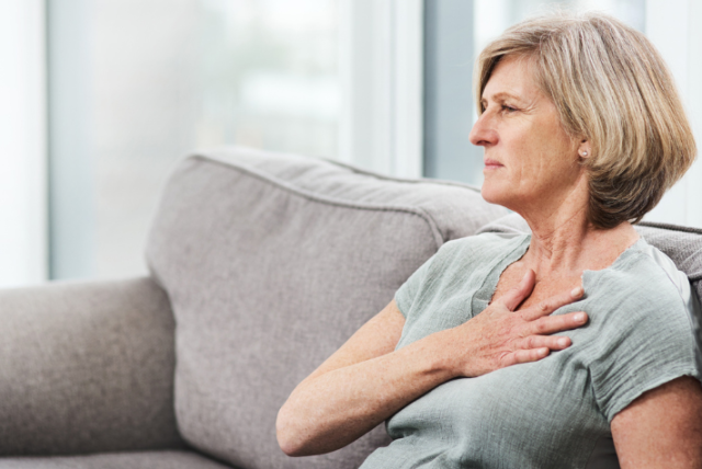 guía para diferenciar los síntomas de un paro cardíaco de un infarto: ¿cómo actuar?