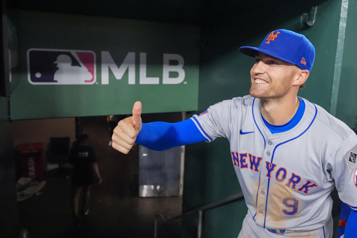 nimmo returns from hotel room scare to drive in 2 runs as the mets beat the nationals 7-2 in 10