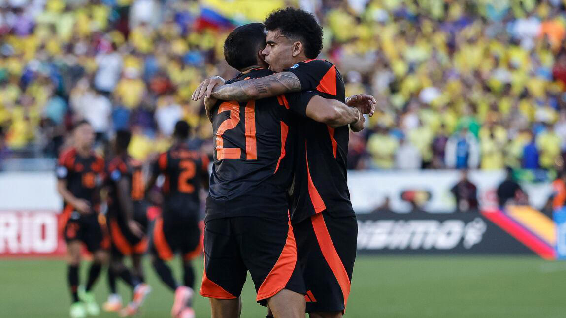james rodríguez avergonzó a un vinicius desesperado: video de la magistral jugada en brasil vs. colombia por copa américa 2024