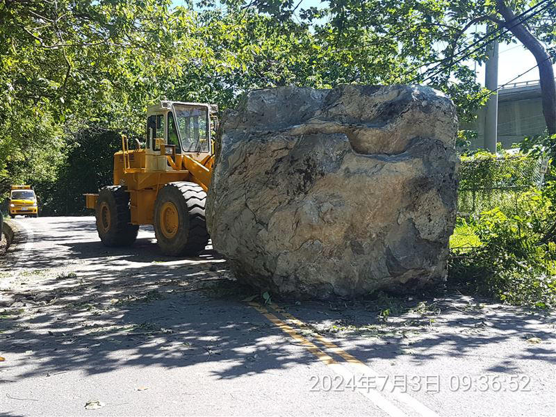 蘇花公路驚見「巨型落石」 雙向通行中斷！災害搶通時間要再延