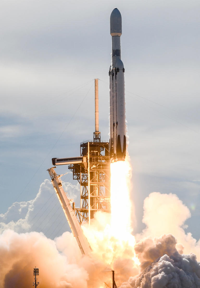 SpaceX launch Live updates from Starlink Falcon 9 launch at NASA