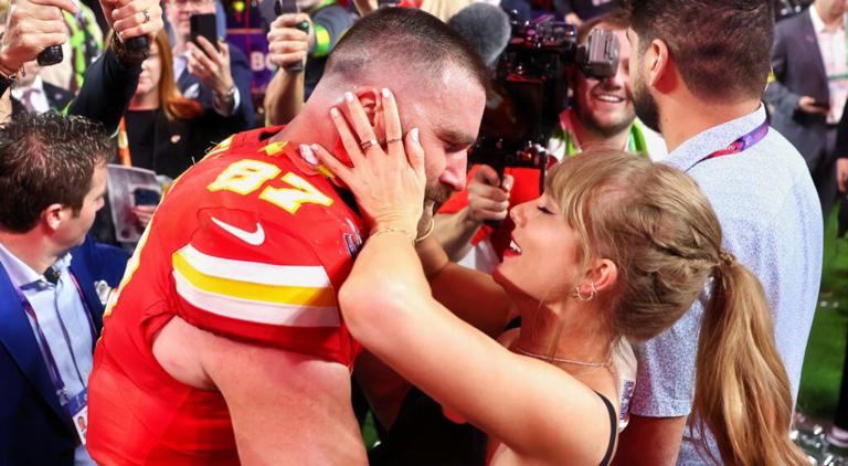 Travis Kelce and Taylor Swift (Photo by Ezra Shaw/Getty Images)