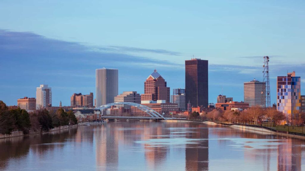 <p>In one of the most culturally diverse states in the US, you’ll find Rochester—a dream city for many with community members who aren’t afraid to strike up conversations whenever they can. Rochester's biggest asset is its people, as it has residents with an unmistakably warmer countenance than other downstate cities.</p>