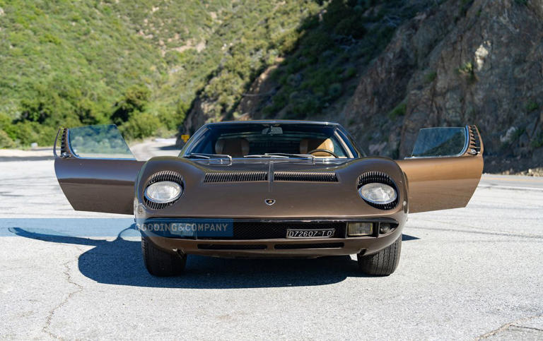 This Lamborghini Miura Lived in a New York Living Room for 40 Years ...