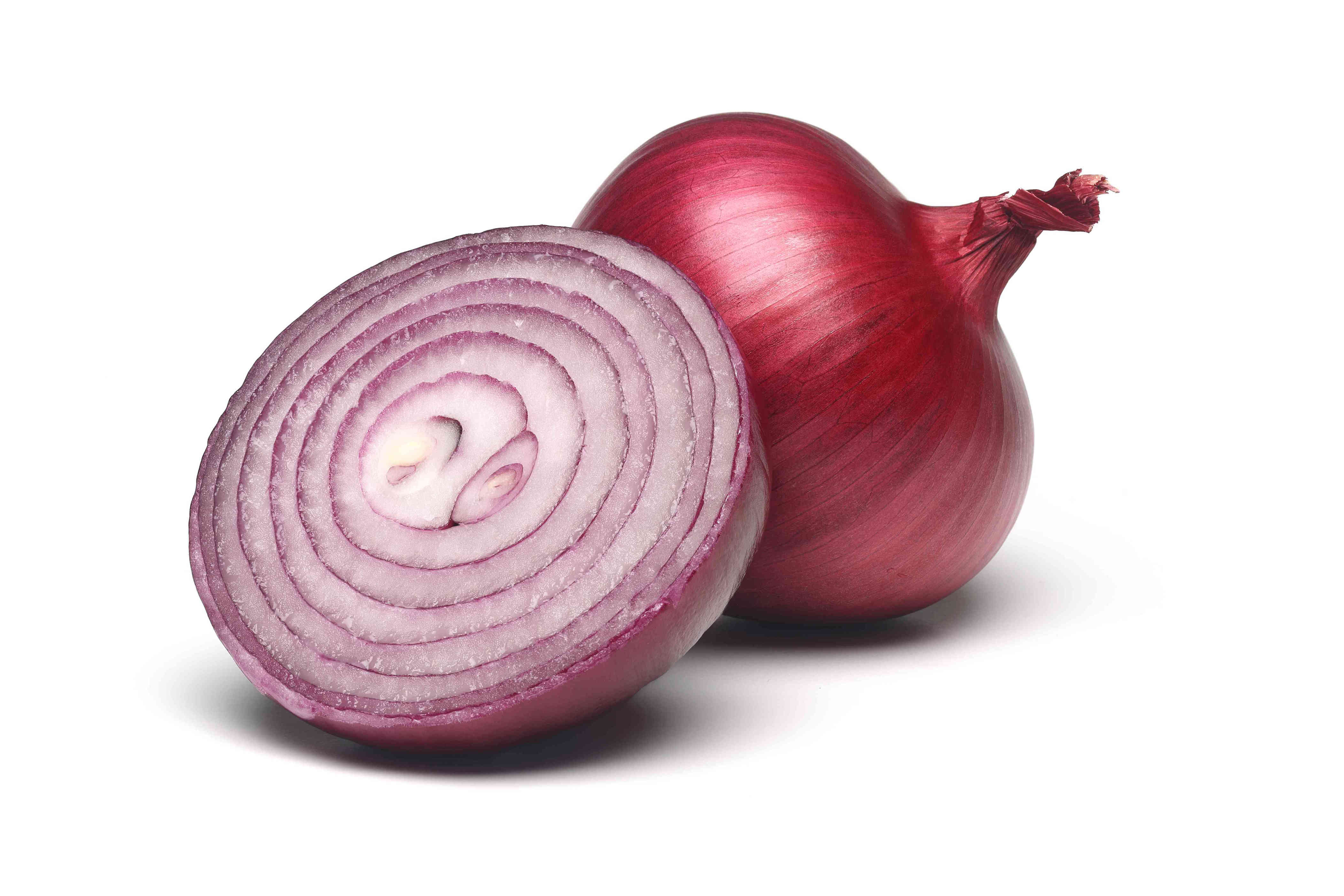 This Is How Long Cut Onions Last In The Fridge, According To An Expert