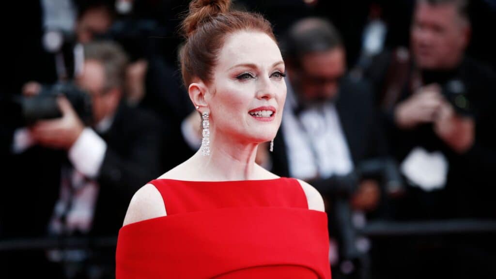 <p>Julianne Moore advocates for realistic portrayals of aging in Hollywood, using her natural aging process as an example. She has maintained her natural appearance, avoiding the invasive procedures many in her industry opt for. Moore has often spoken about the importance of accepting oneself and finding beauty in the natural aging process.</p>