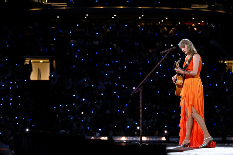 AMSTERDAM, NETHERLANDS - JULY 04: (EDITORIAL USE ONLY AND NO COMMERCIAL USE AT ANY TIME. NO USE ON PUBLICATION COVERS.) Taylor Swift performs onstage during "Taylor Swift | The Eras Tour" at Johan Cruijff Arena on July 04, 2024 in Amsterdam, Netherlands. (Photo by Carlos Alvarez/Getty Images for TAS Rights Management) ORG XMIT: 776166047 ORIG FILE ID: 2160637314
