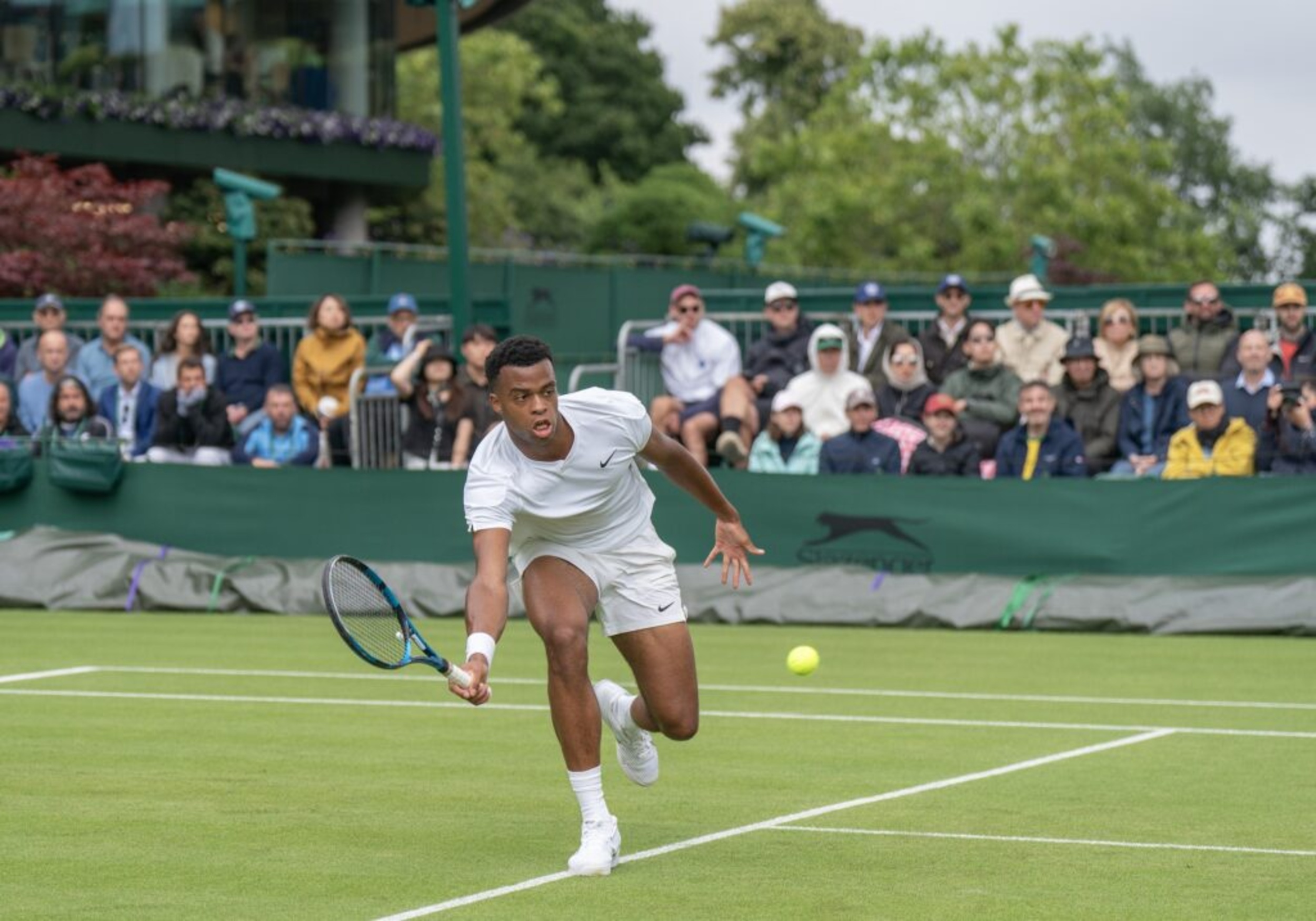 Giovanni Mpetshi Perricard Blisters His Way Into Wimbledon Fourth Round