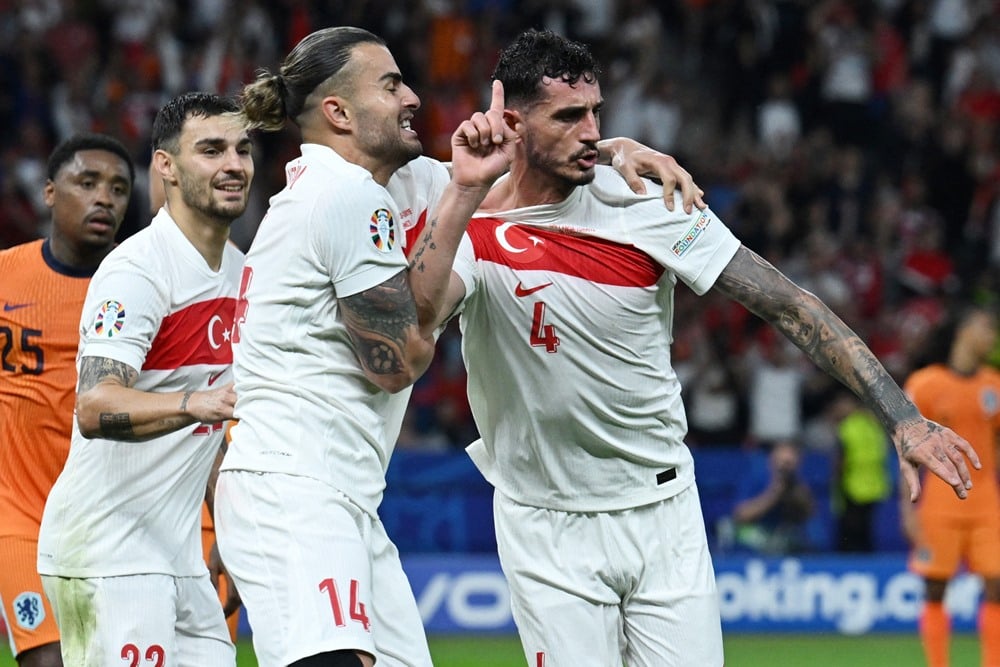 Hasil Belanda Vs Turki: Memimpin Di Babak 1, Turkiye Selangkah Lagi Ke ...