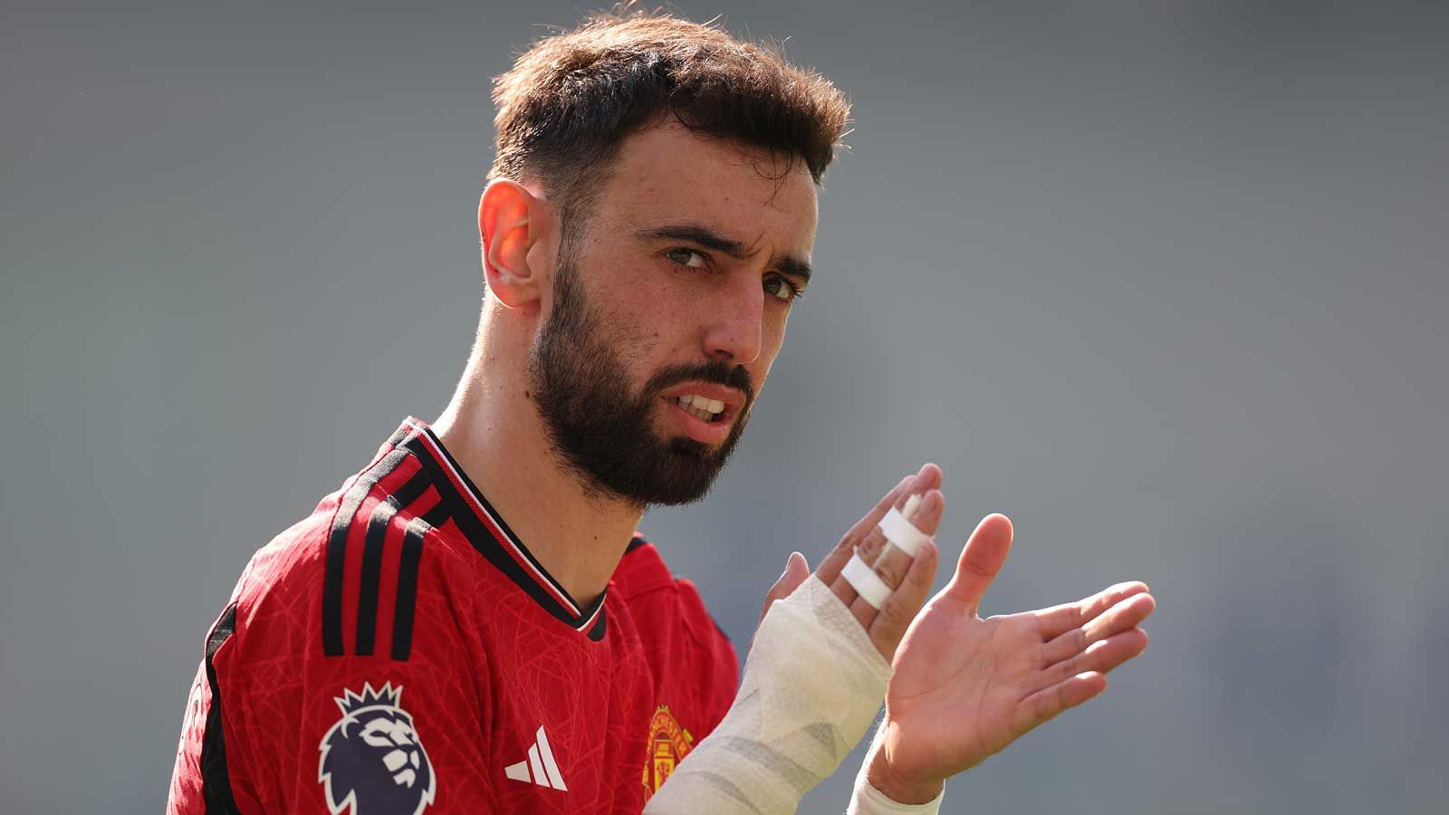 PSG Reignite Transfer Interest In Man Utd Talisman Bruno Fernandes As ...