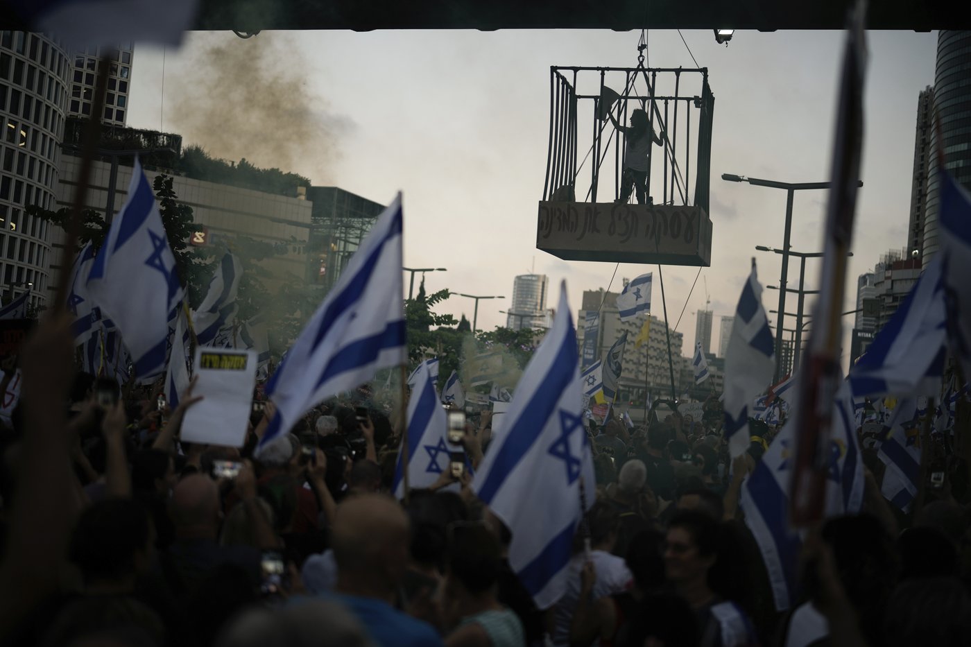 Israeli Protesters Block Highways, Call For Cease-fire To Return ...