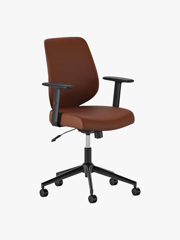 The Best Office Chairs on Amazon Have Your Back (and Your Glutes)