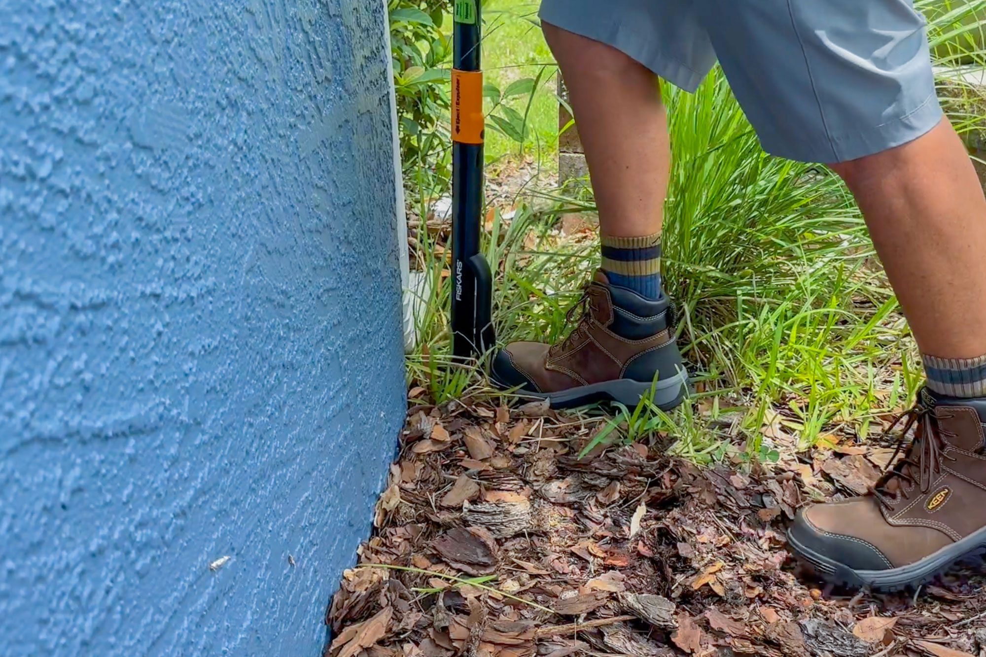 The best stand-up weed pullers to remove roots with ease, tested and ...