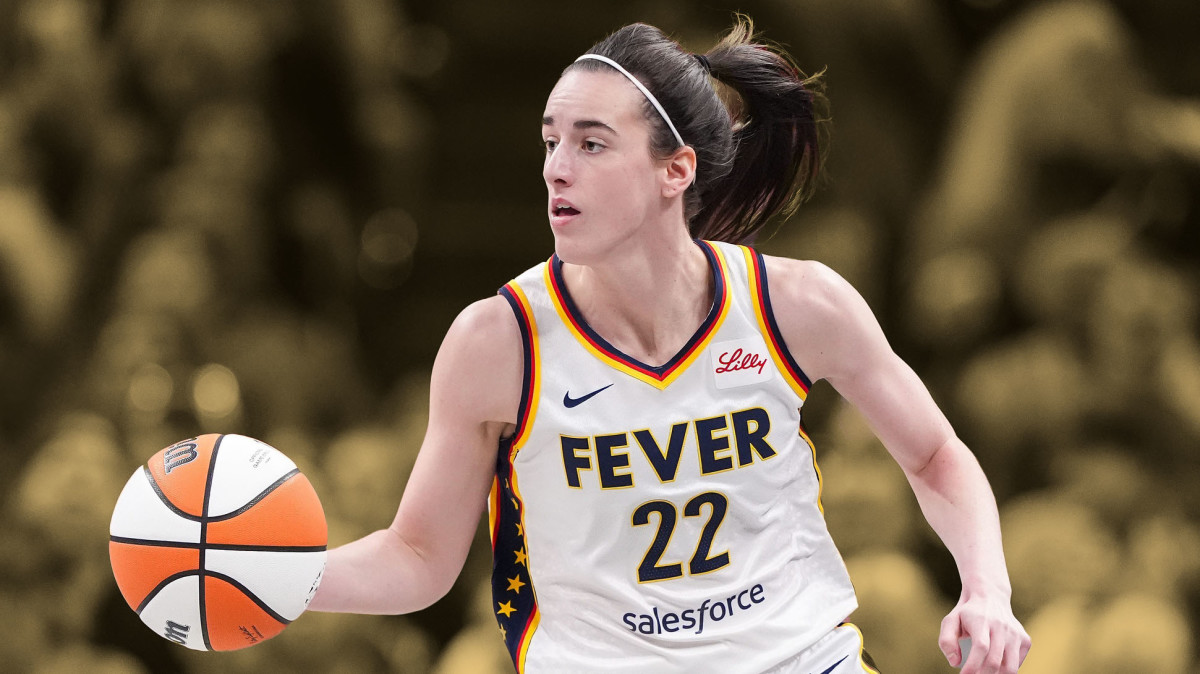Caitlin Clark credits WNBA legend for helping her navigate intense scrutiny  as a rookie: “For her to take two seconds to check in on me, that's  obviously really special”