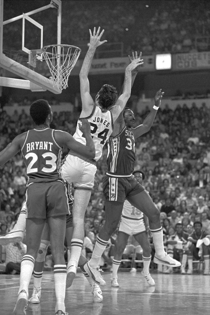 Joe Bryant tuvo una exitosa carrera en el baloncesto.