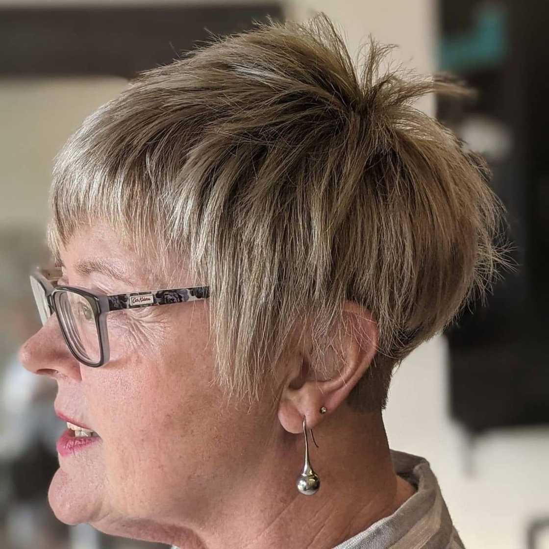 BB1q7gi9 20 pixie cuts for older ladies with glasses to wear in 2025