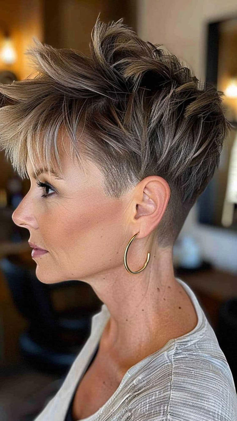 20 pixie cuts for older ladies with glasses to wear in 2025