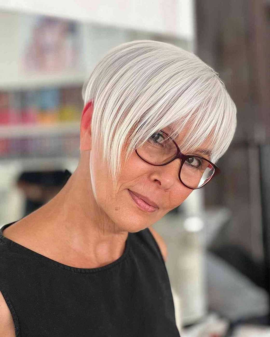 BB1q7lwe 20 pixie cuts for older ladies with glasses to wear in 2025