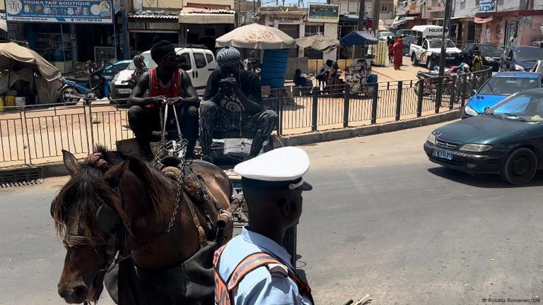 Traffic in northern Dakar, Senegal