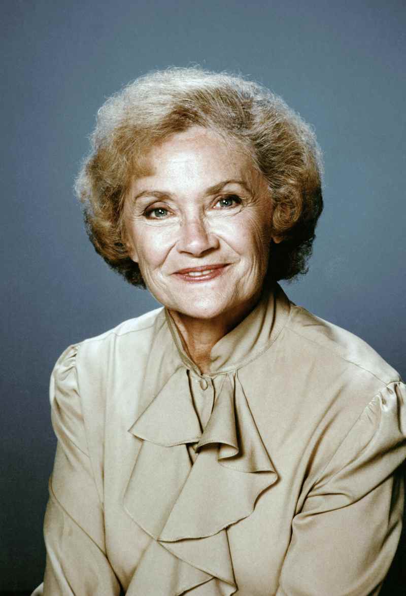 Estelle Getty's Tragic Cause Of Death In Memoriam, image size:800x1175