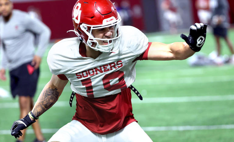 Oklahoma's Jacobe Johnson runs through a drill during the University of Oklahoma (OU) spring football practice at the Everest Training Center in Norman, Okla., Wednesday, March 27, 2024. SARAH PHIPPS/THE OKLAHOMAN / USA TODAY NETWORK