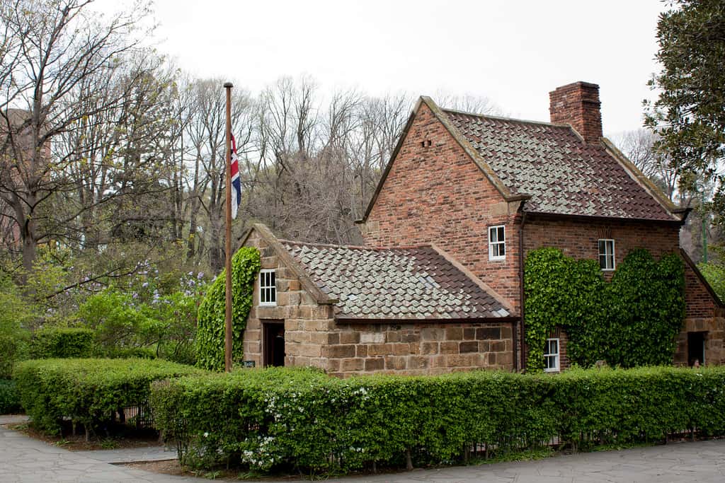 <p>A cottage belonging to the Cook’s parents was moved brick-by-brick from its original location in Yorkshire, England to Melbourne, Australia in 1934. Although historians have confirmed that Cook never lived in the cottage, he was known to visit his parents there on many occasions. The cottage is now a very popular tourist attraction.</p>