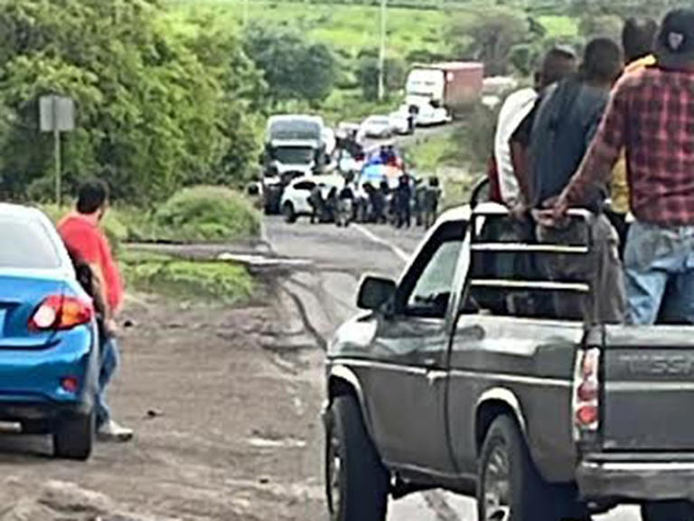 Ataque con <strong>explosivo</strong> a policias de Buenavista. (Miguel García Tinoco)
