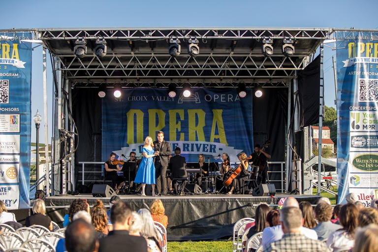Opera on the river (Stillwater)