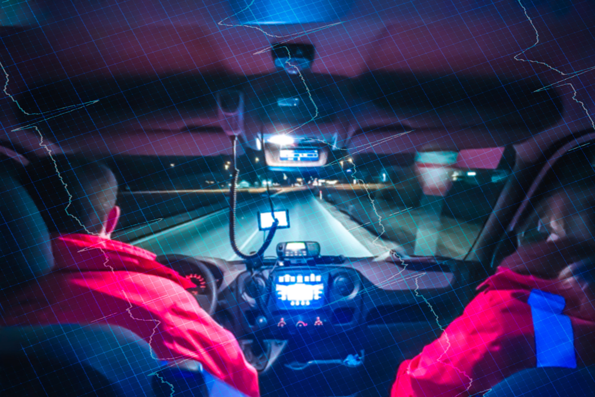 Mythe: in het donker rijden met binnenverlichting aan is illegaal