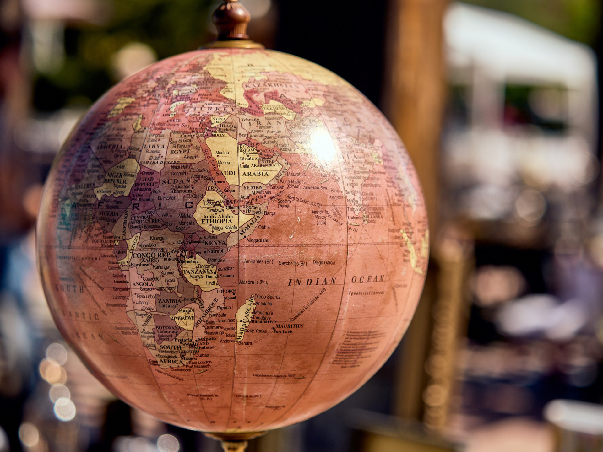 Mythe: mensen die in de middeleeuwen leefden, geloofden dat de wereld plat was