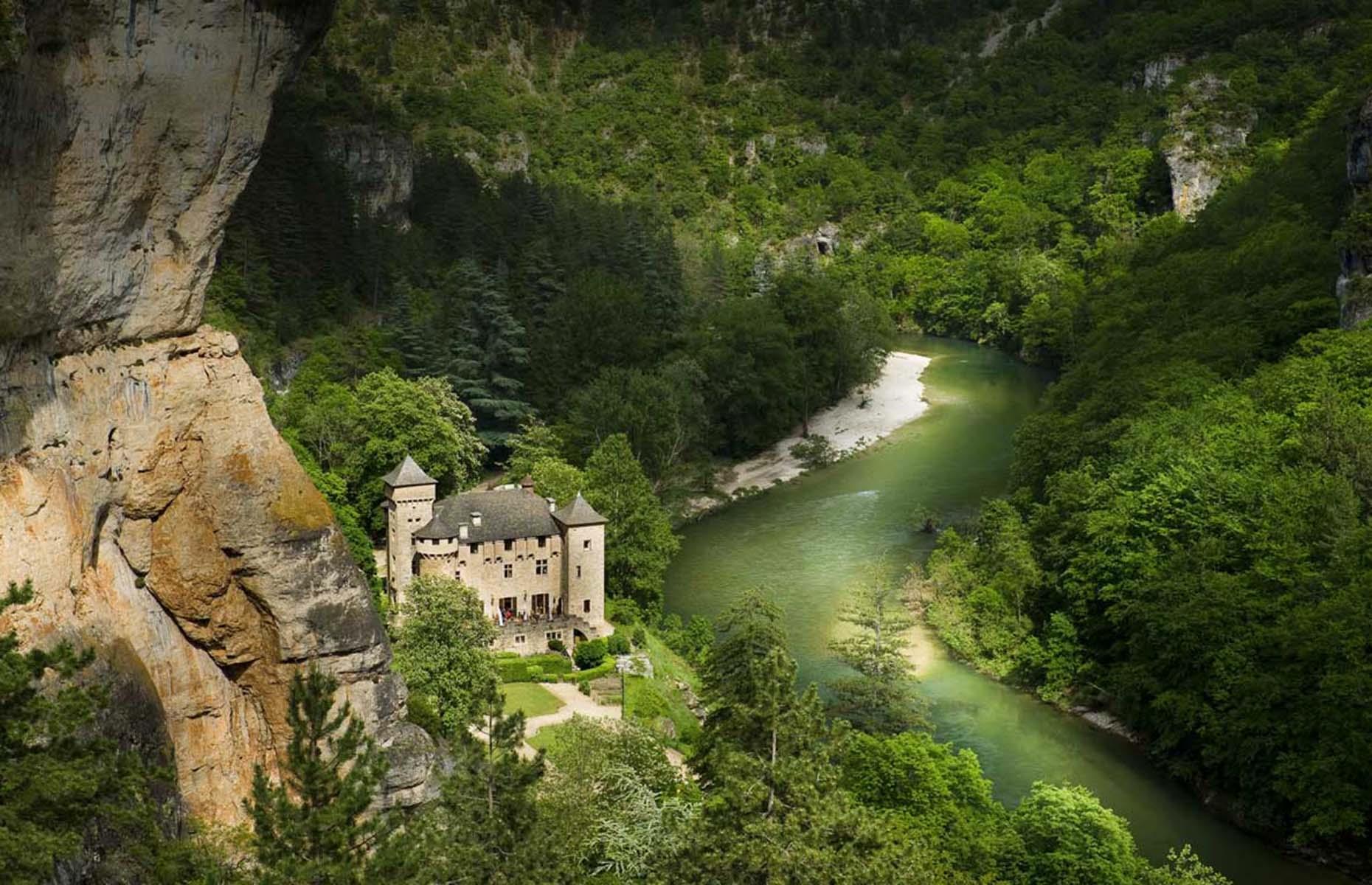 Château De La Caze, Sainte-Énimie, France
