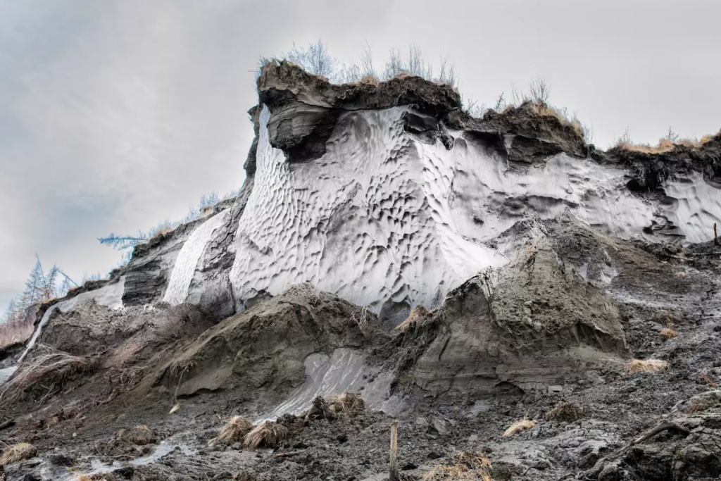 Giant Siberian 'Gateway to Hell' won't stop growing and scientists are ...