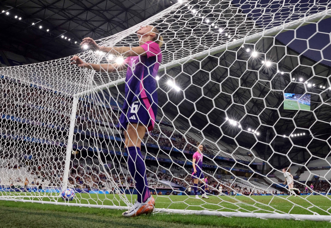 USWNT Gets Big 4-1 Win Over Germany To Take Over Group B