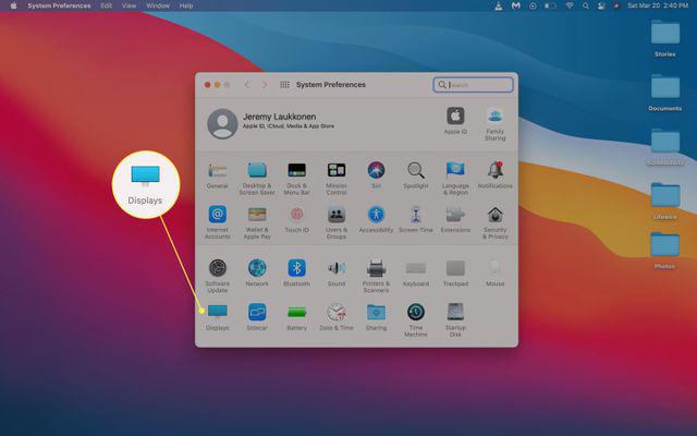 Displays highlighted in the System Preferences menu.