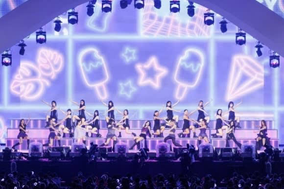 TWICE、夢の日産スタジアム公演に感激…総勢150万人と共にした5度目