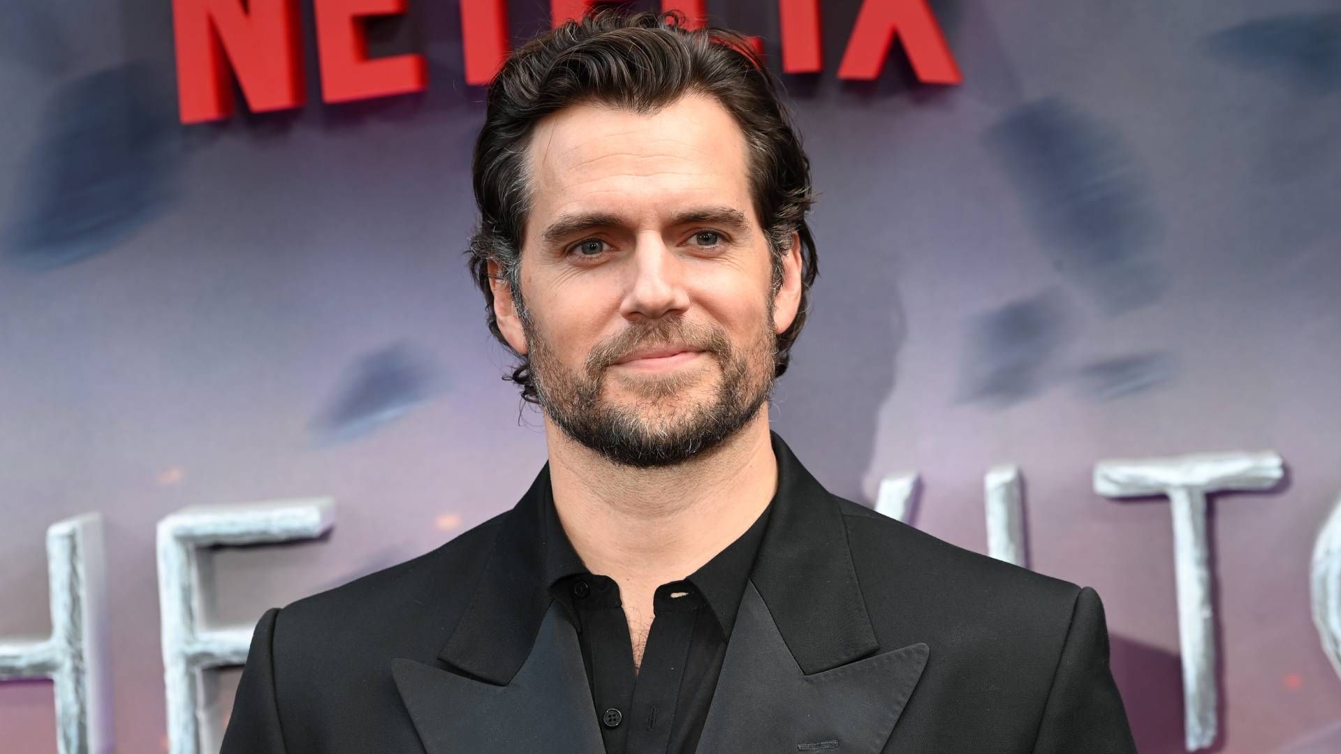 Henry Cavill To Star In Live-action Voltron Movie From Red Notice Director