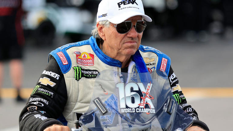 Injured John Force remains eligible to win NHRA Funny Car title