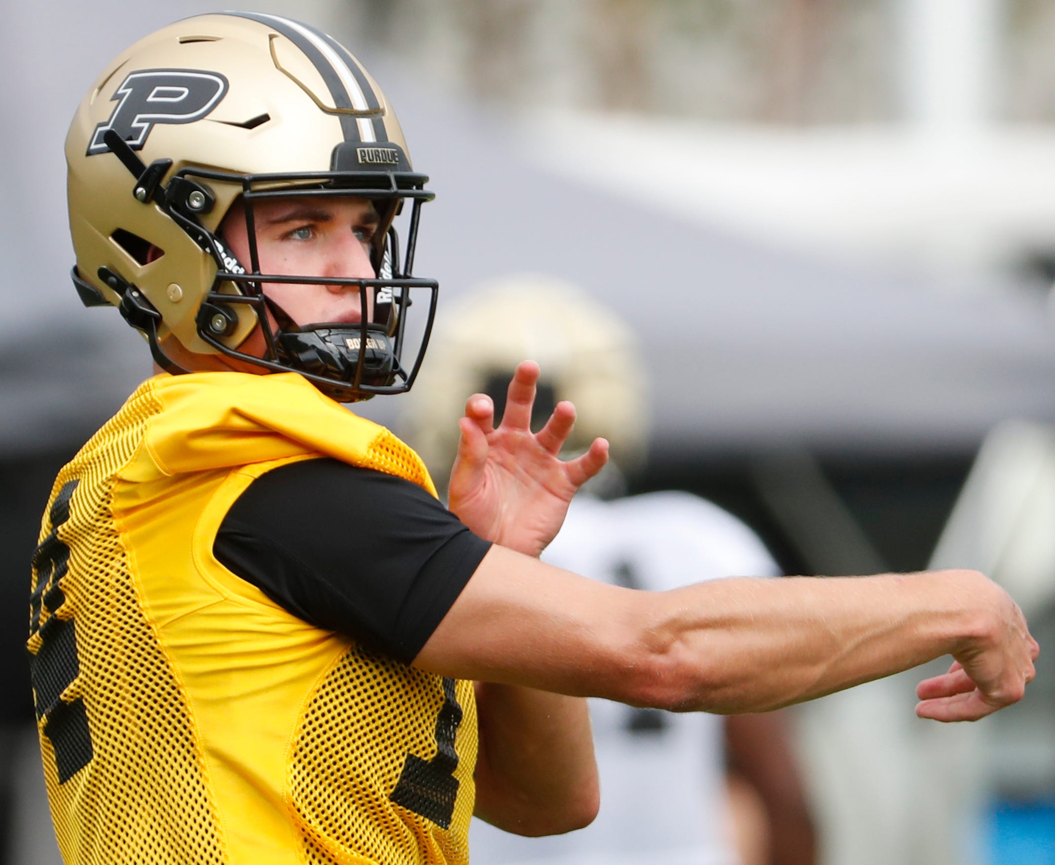 Quarterback picture still unclear with 1 leaving Purdue football for ...