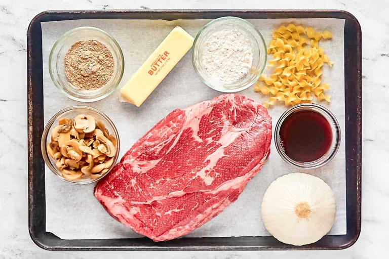classic-old-fashioned-beef-and-noodles-recipe-hearty-home-cook