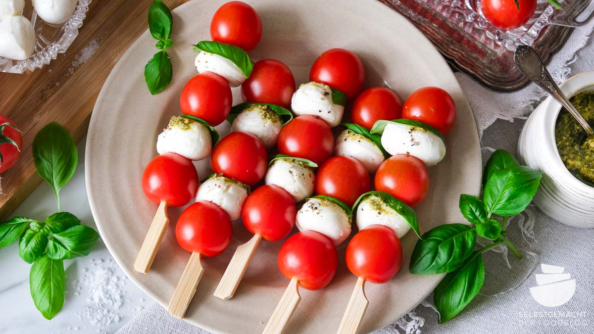 Schnelle Tomaten Mozzarella Spieße