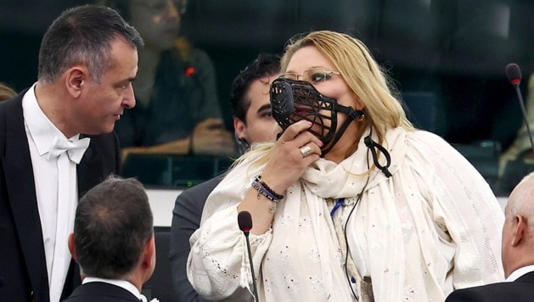 Die umstrittene EU-Abgeordnete Diana Iovanovici Sosoaca