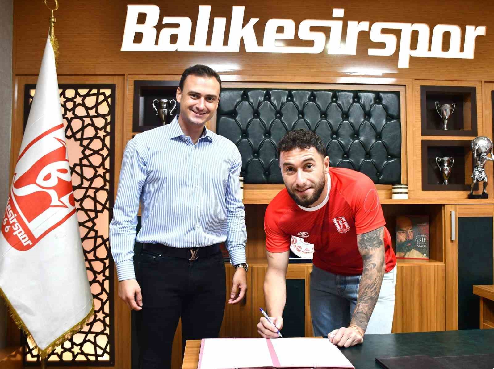 Santrfor Artun Akçakın Balıkesirspor’da