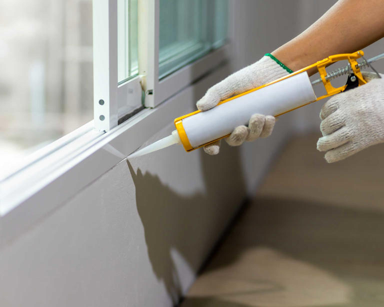 5 easy DIY tricks construction pros swear by to draftproof a sunroom