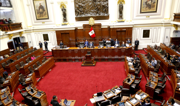 Indira Huilca: "Dina Boluarte no es una presidenta autónoma, es la títere del Congreso"