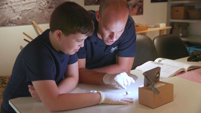 Antiquity experts commended the teen on his discovery and gave him a private tour of Jerusalem’s Jay and Jeanie Schottenstein National Campus for the Archaeology of Israel. Israel Antiquities Authority